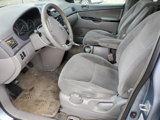 2004 Toyota Sienna Ce - Фото 7