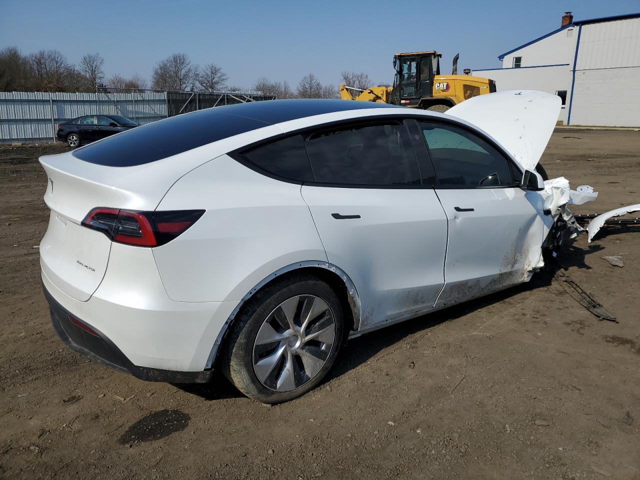 2023 TESLA MODEL Y - Фото 3
