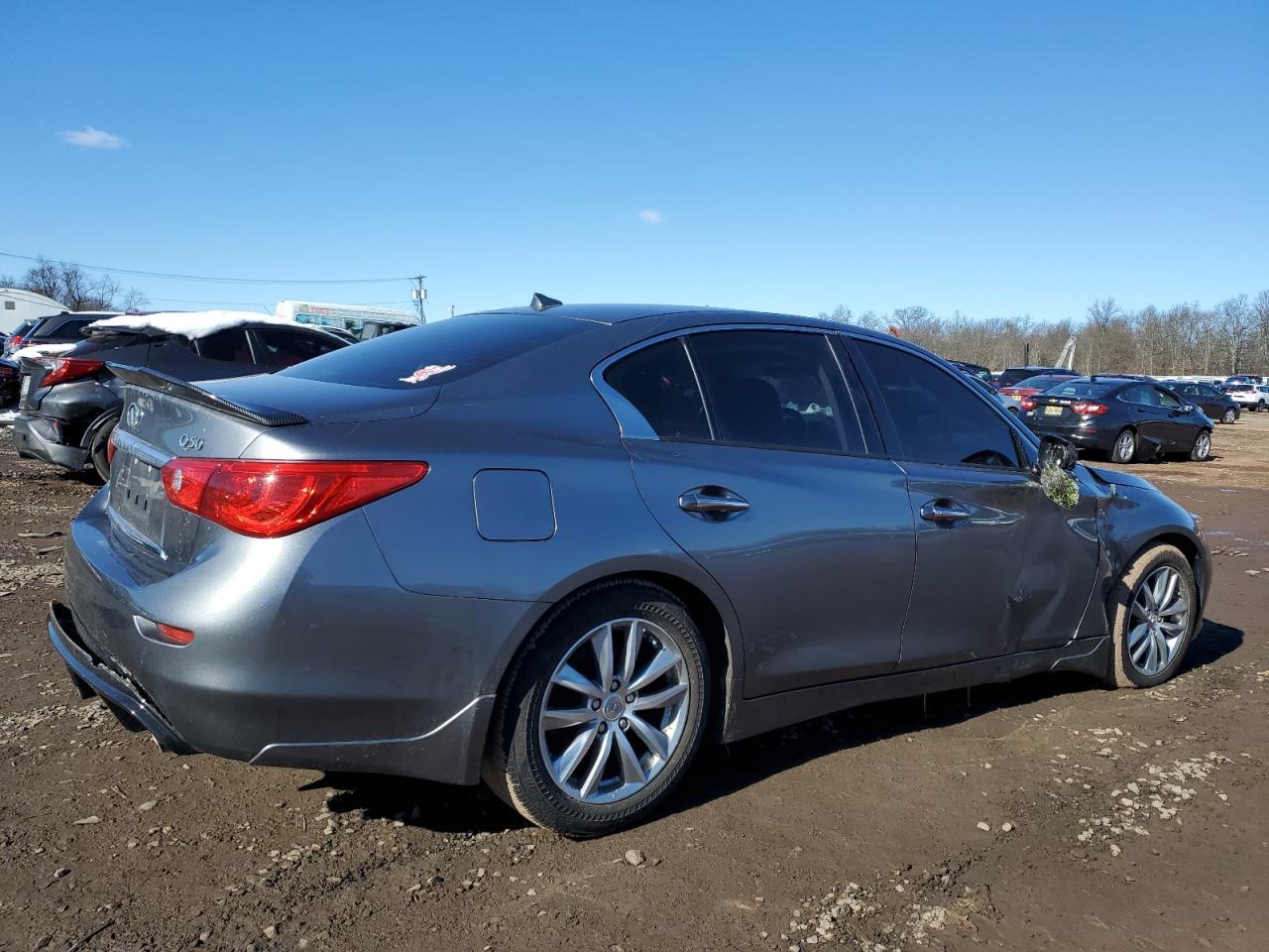 2016 INFINITI Q50 PREMIU - Фото 3