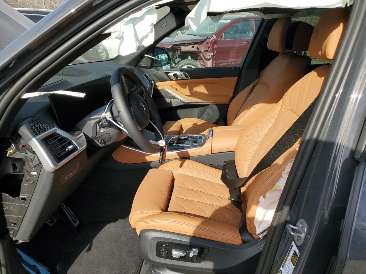 2024 BMW X5 XDRIVE5 - Image 7