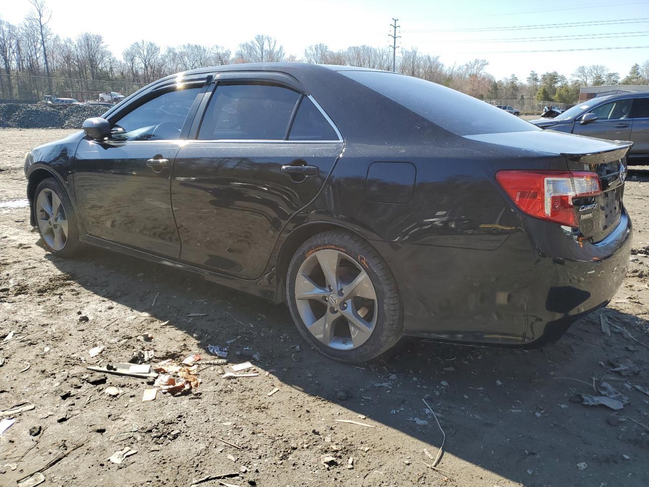 2014 TOYOTA CAMRY L - Image 2