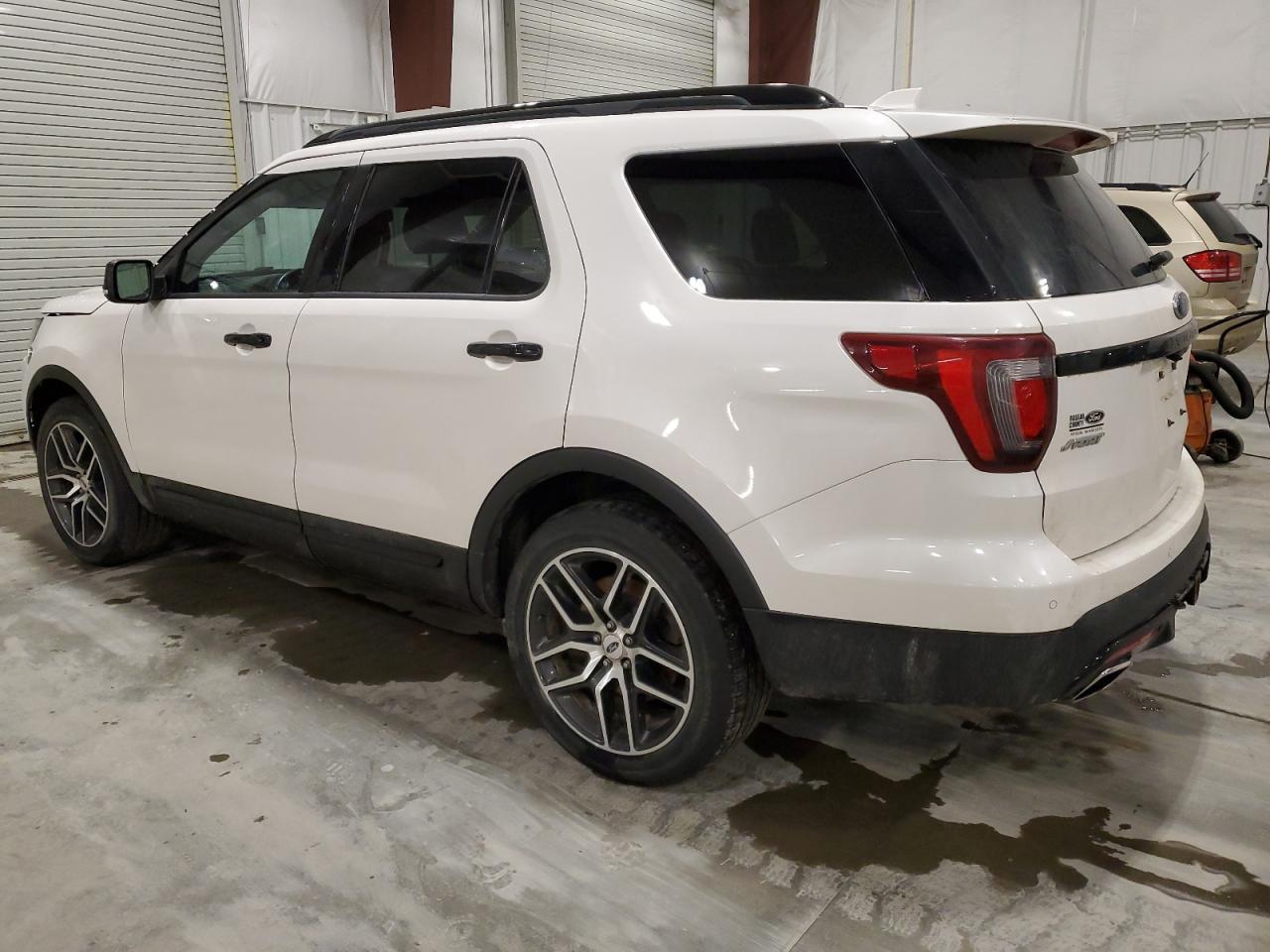 2017 FORD EXPLORER S - Image 2