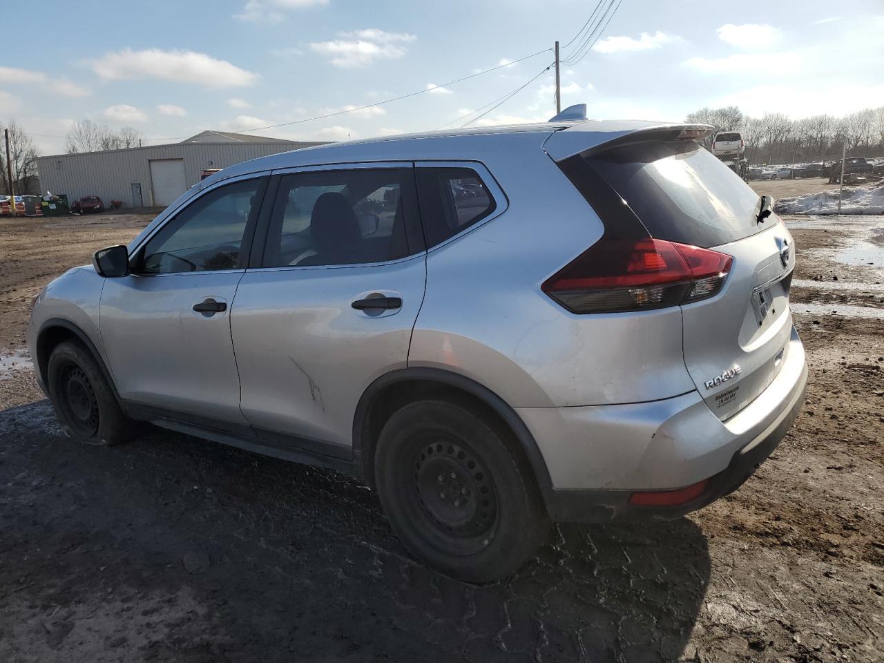 2018 NISSAN ROGUE S - Фото 2