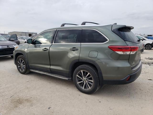 2019 Toyota Highlander Se - Фото 2