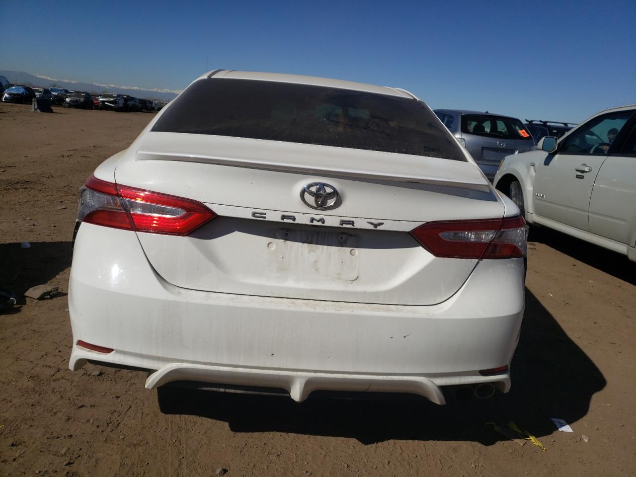 2018 TOYOTA CAMRY L - Фото 6
