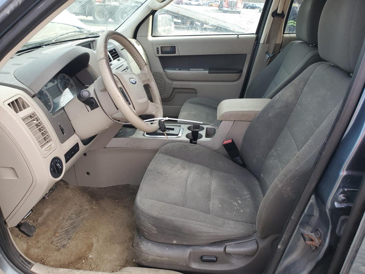 2010 FORD ESCAPE XLT - Image 7