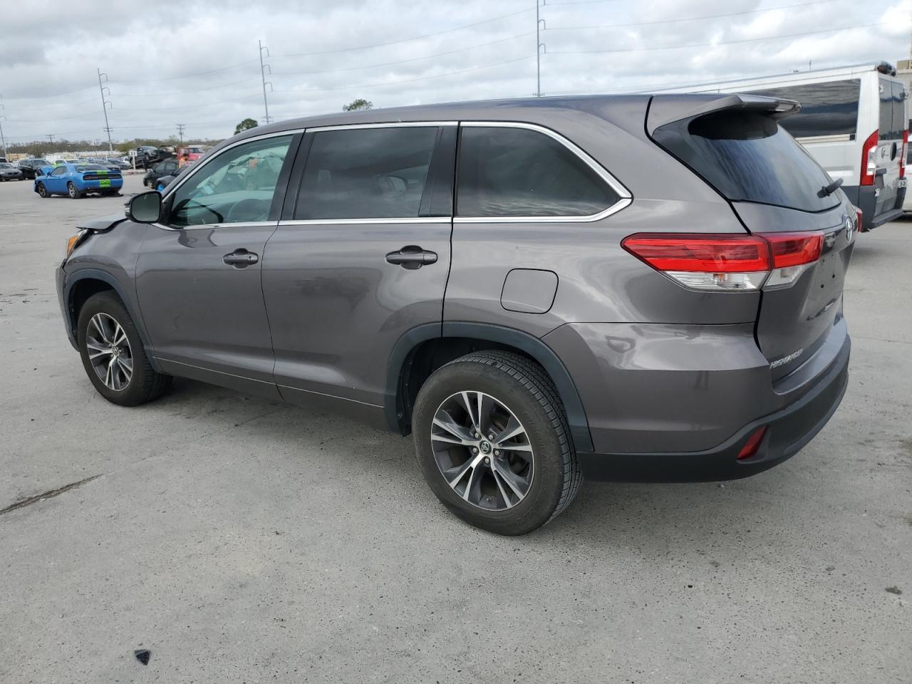 2018 TOYOTA HIGHLANDER - Фото 2