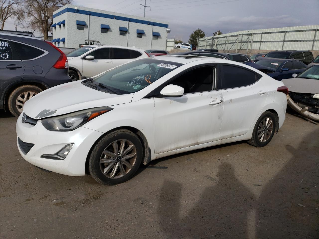2015 HYUNDAI ELANTRA SE
