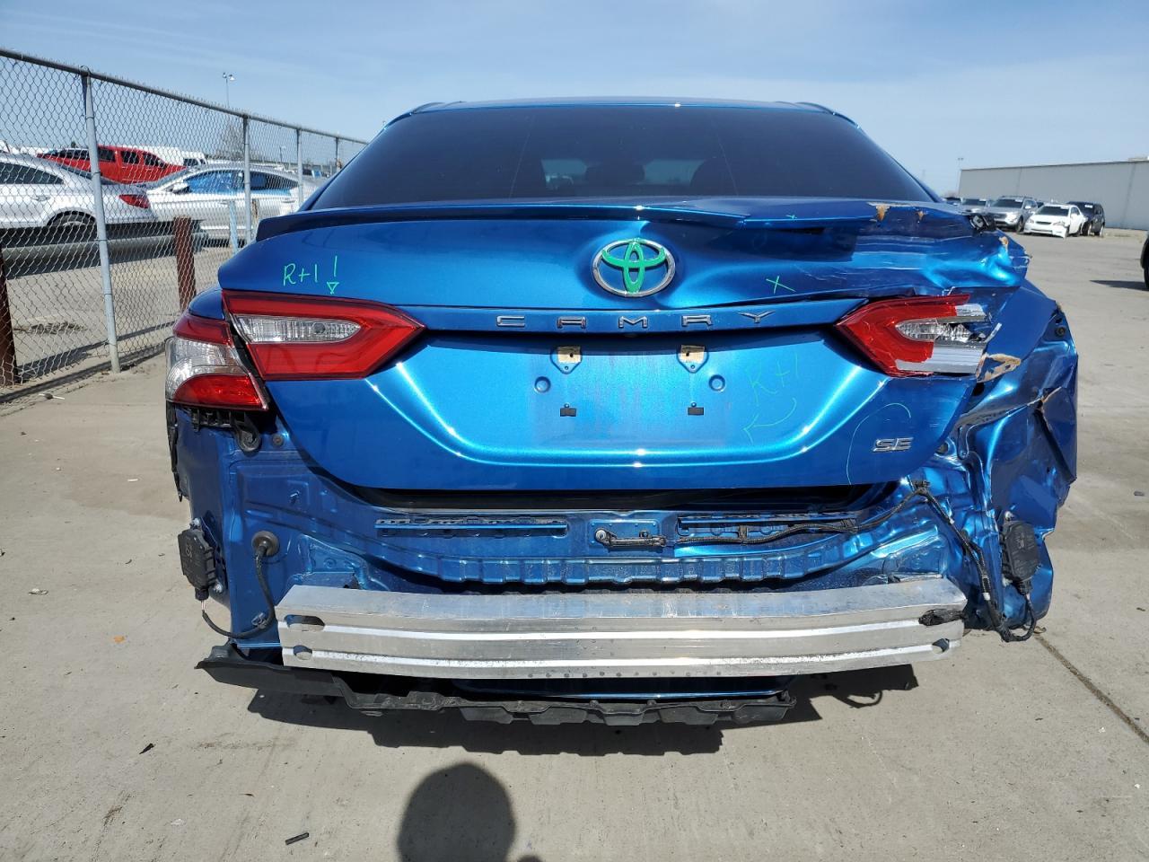 2018 TOYOTA CAMRY L - Фото 6