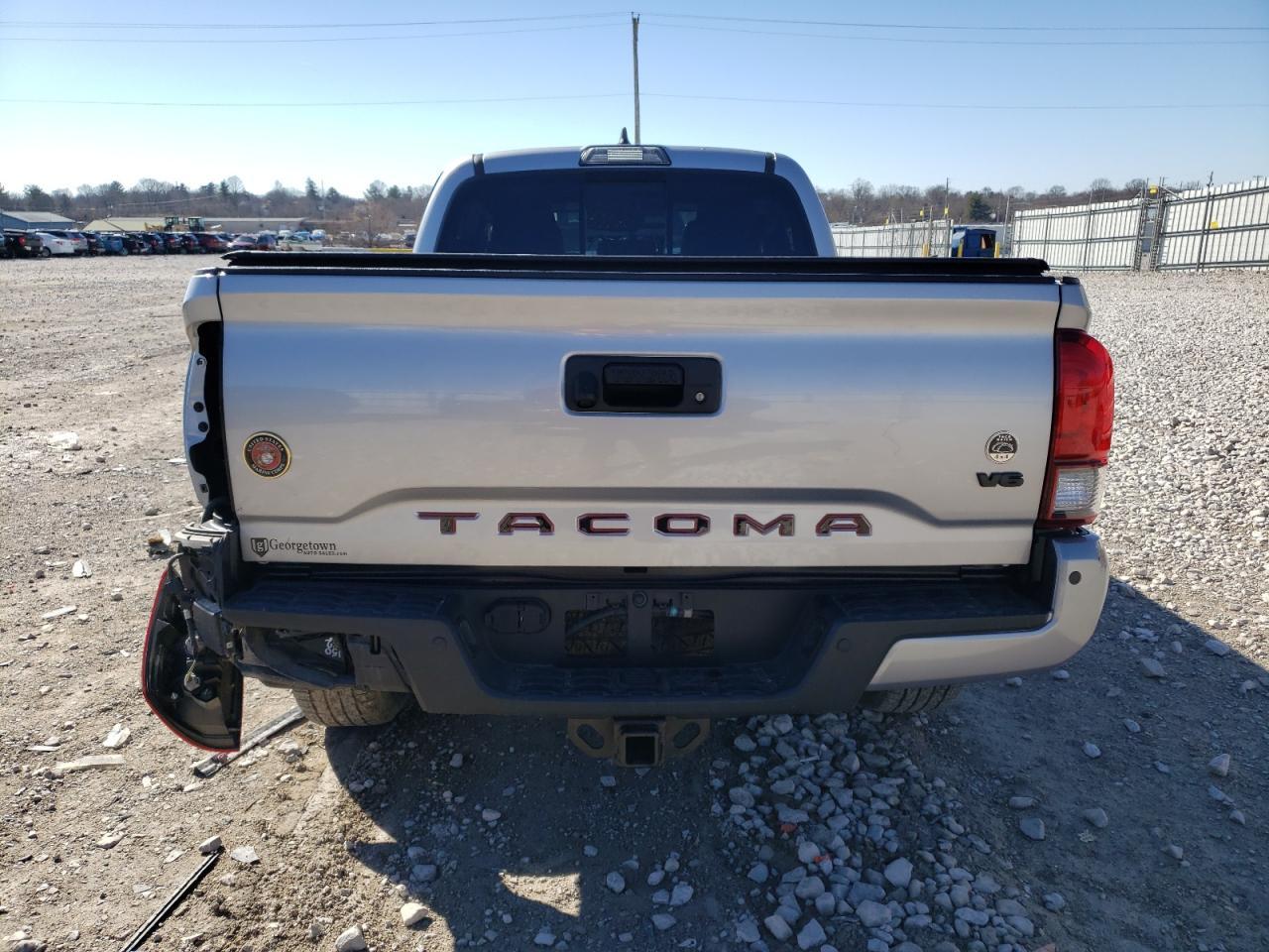 2018 TOYOTA TACOMA DOU - Фото 6
