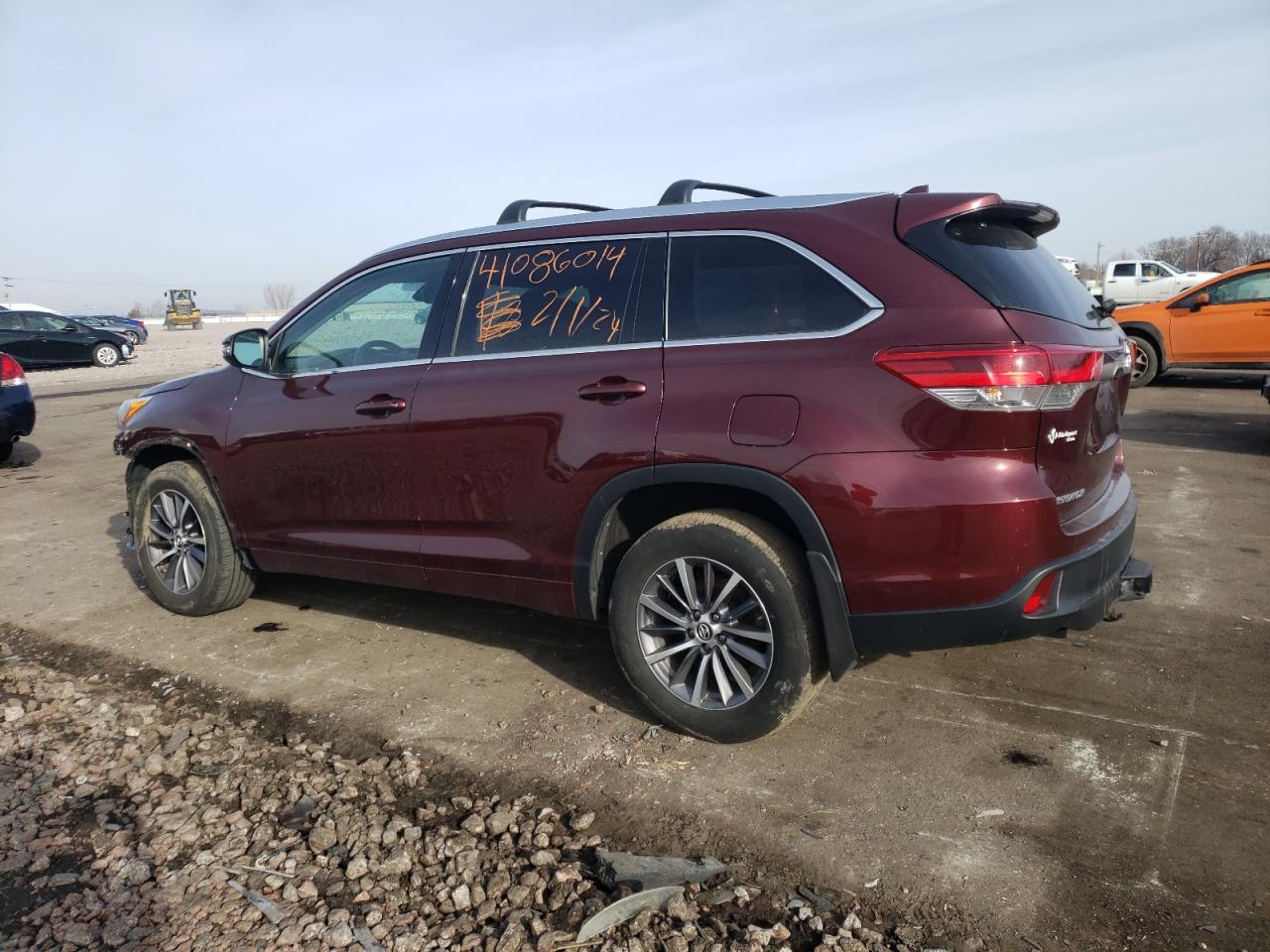 2018 TOYOTA HIGHLANDER - Фото 2