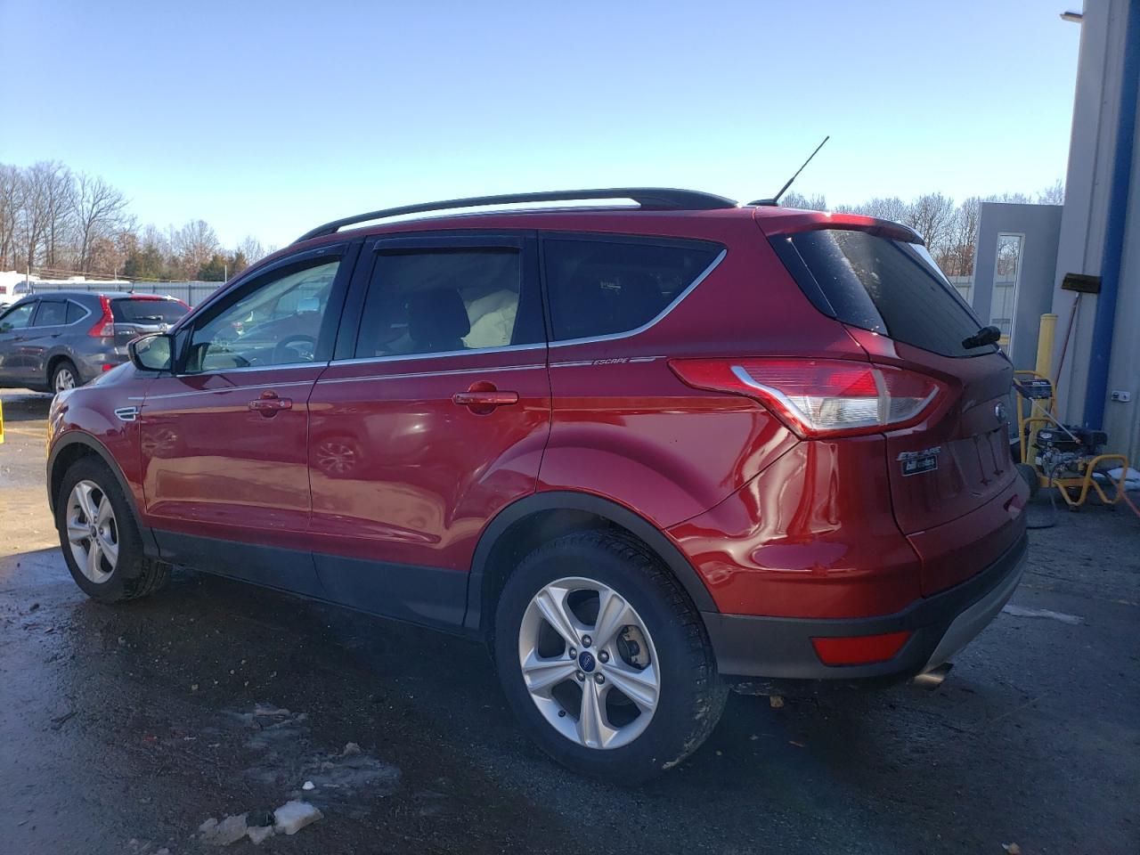 2015 FORD ESCAPE SE - Image 2