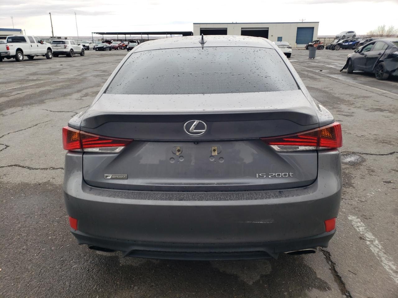 2017 LEXUS IS 200T - Image 6