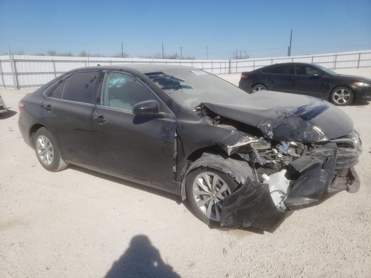 2016 TOYOTA CAMRY LE - Фото 4