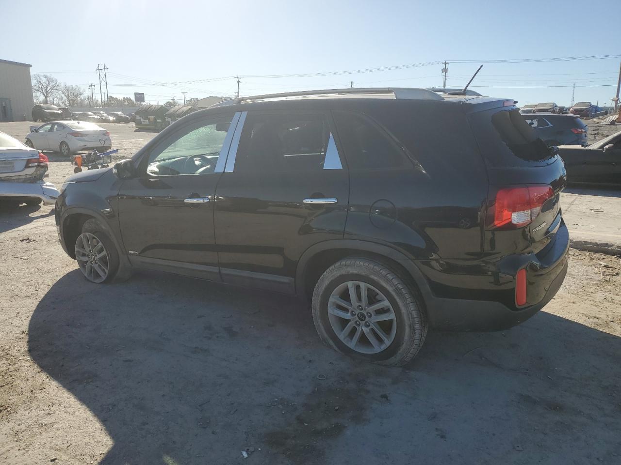 2014 KIA SORENTO LX - Image 2