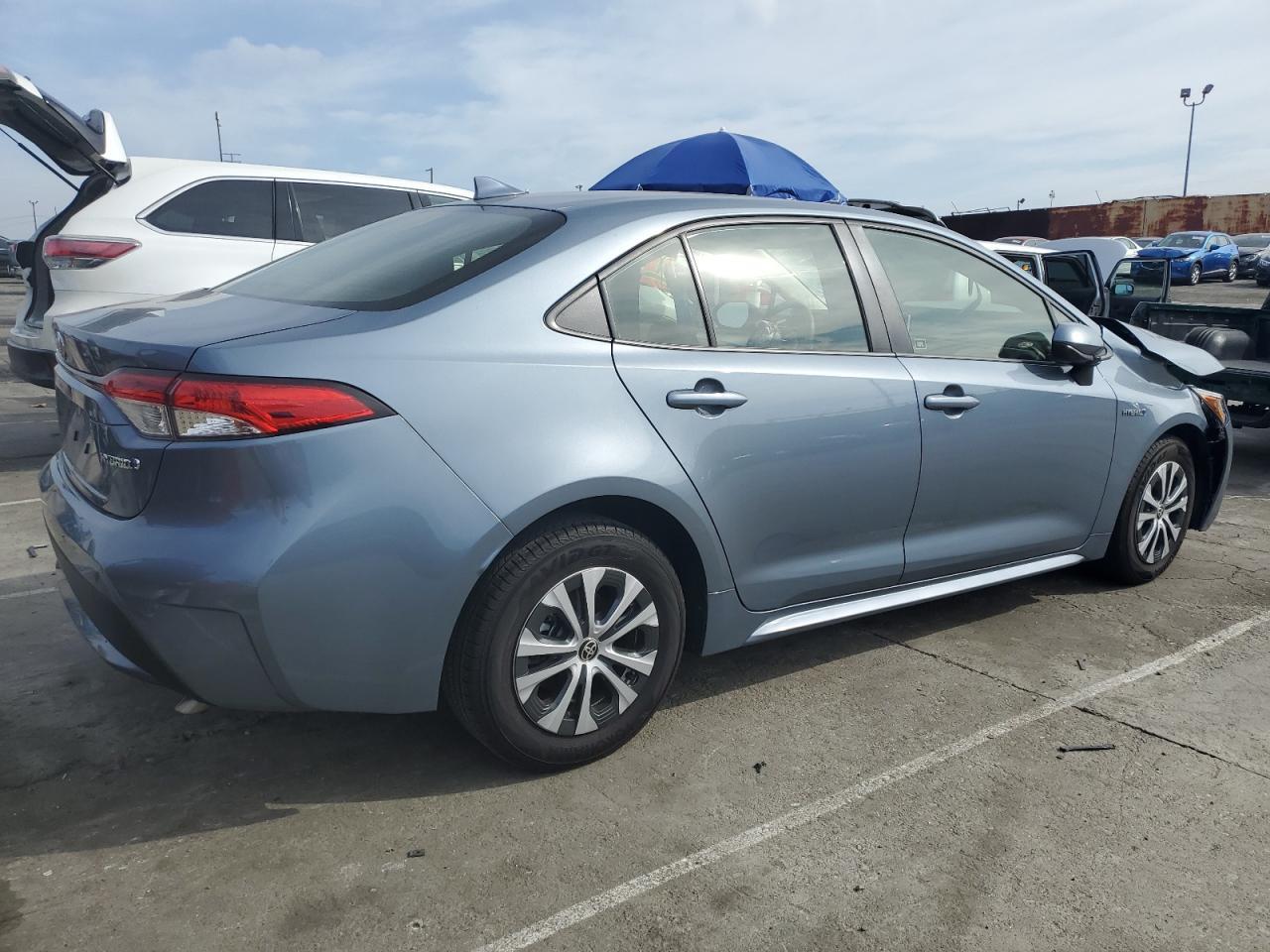 2020 TOYOTA COROLLA LE - Фото 3