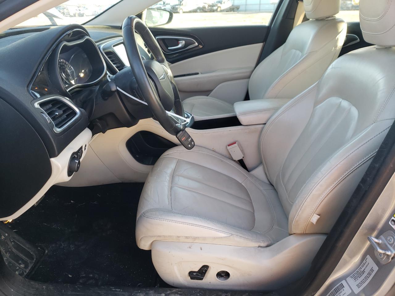 2015 CHRYSLER 200 C - Image 7