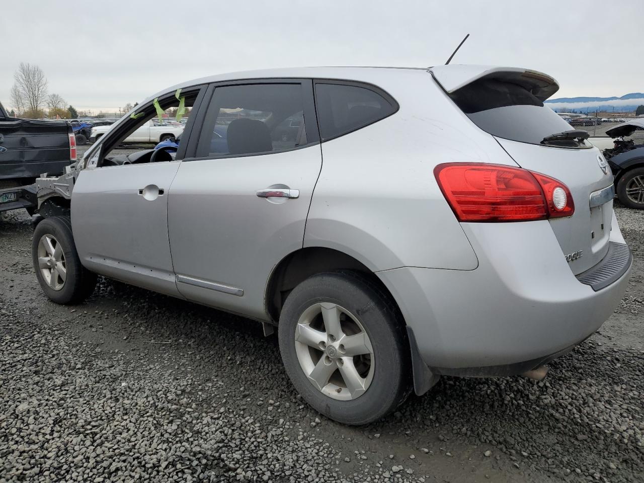 2013 NISSAN ROGUE S - Фото 2