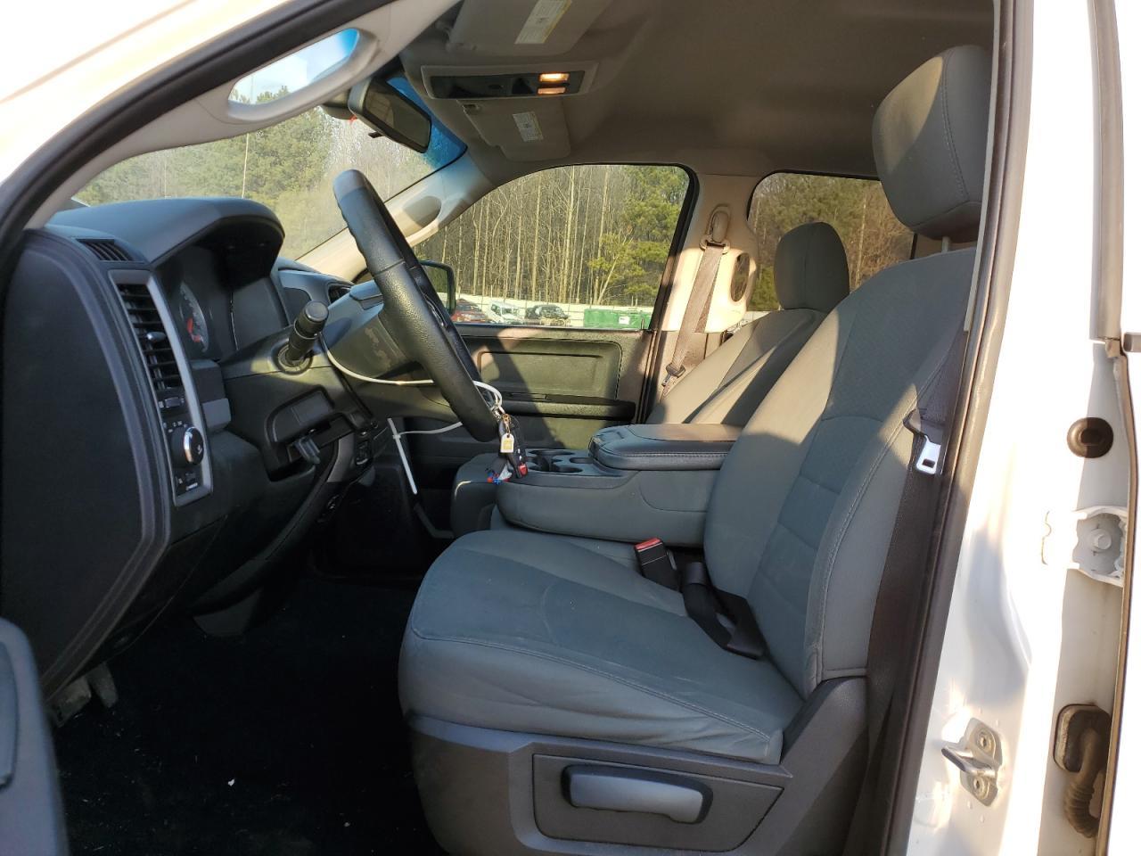 2014 RAM 1500 ST - Фото 7