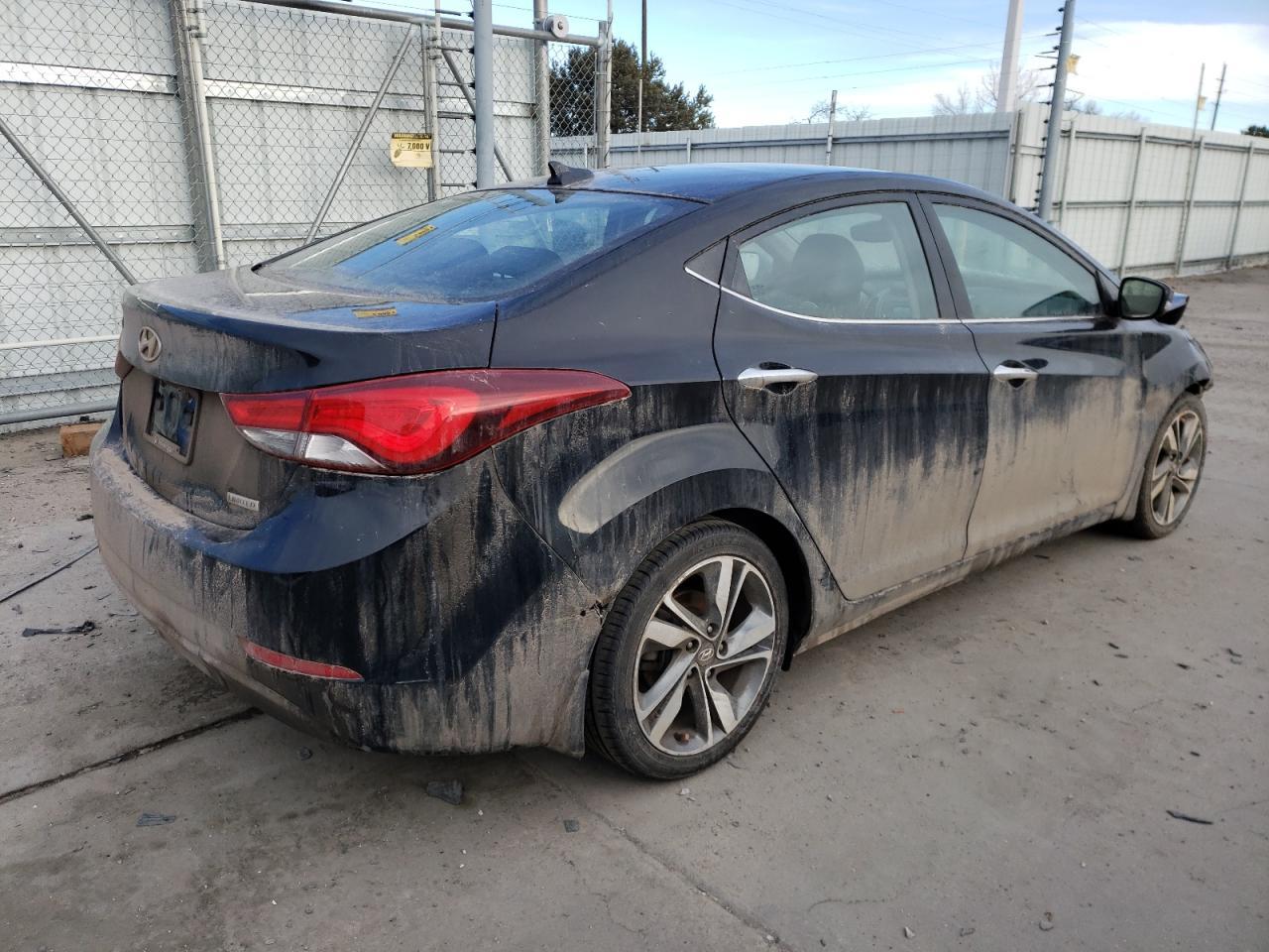 2015 HYUNDAI ELANTRA SE - Image 3