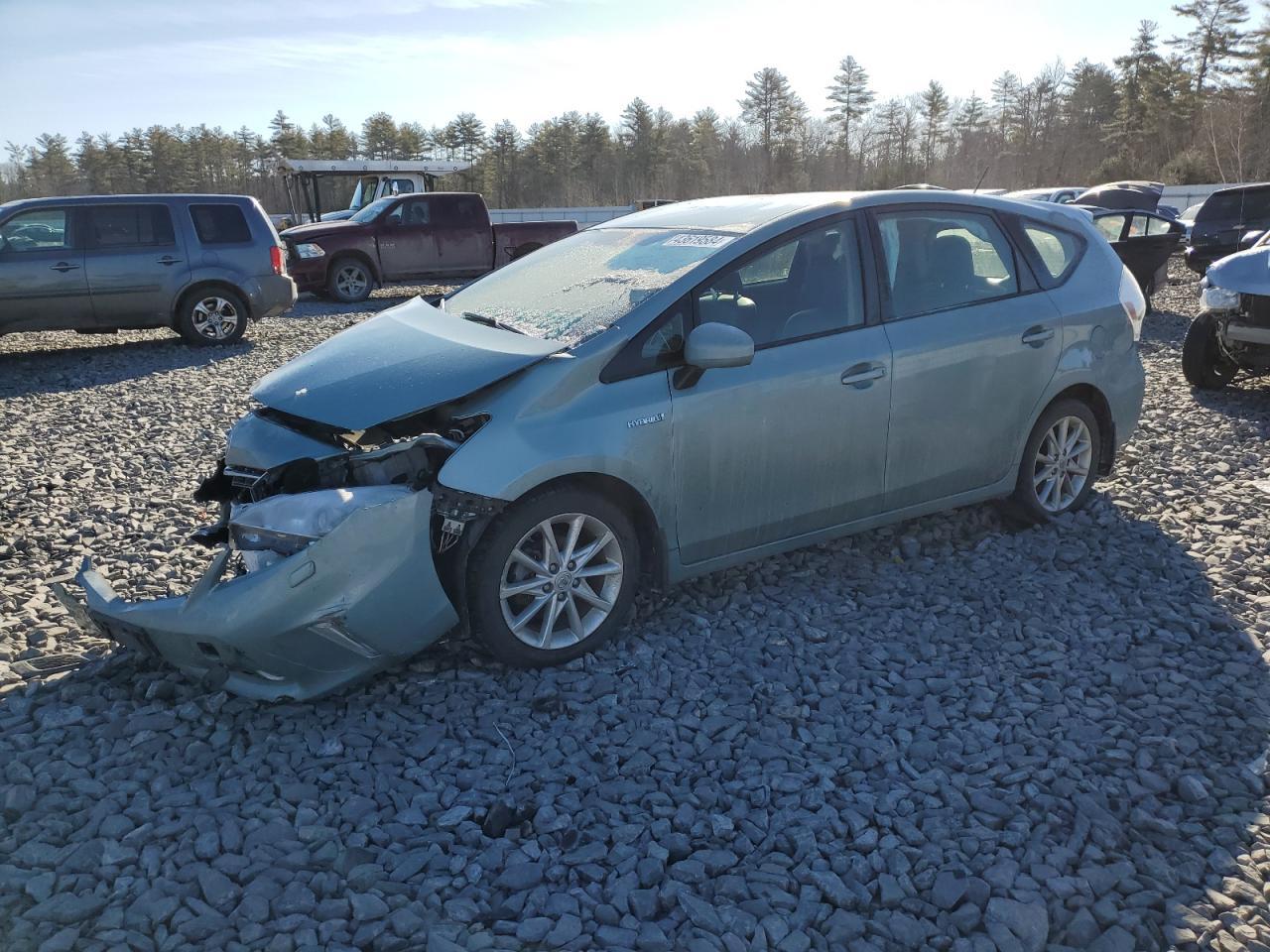 2013 TOYOTA PRIUS V car image