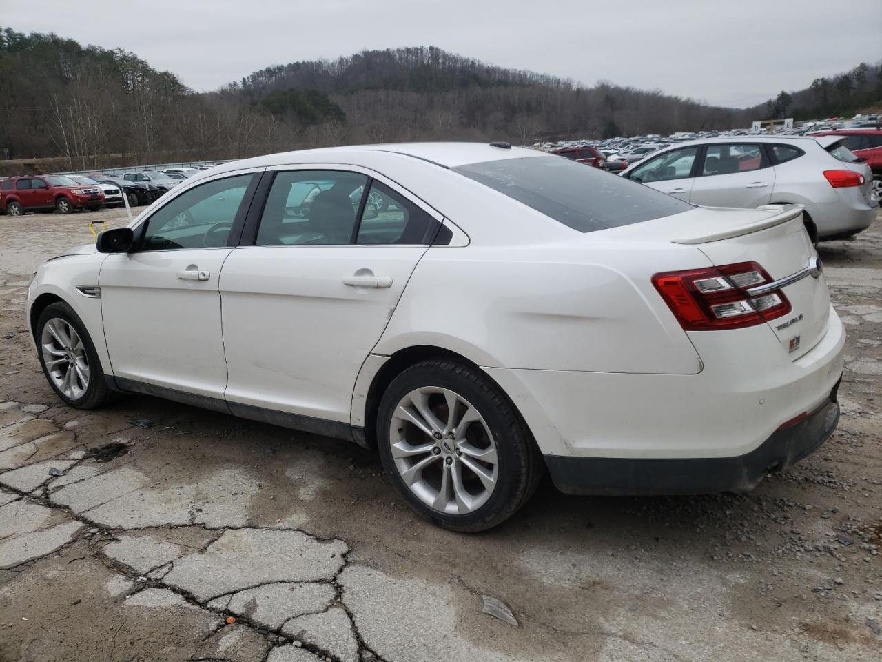 2013 FORD TAURUS SEL - Фото 2