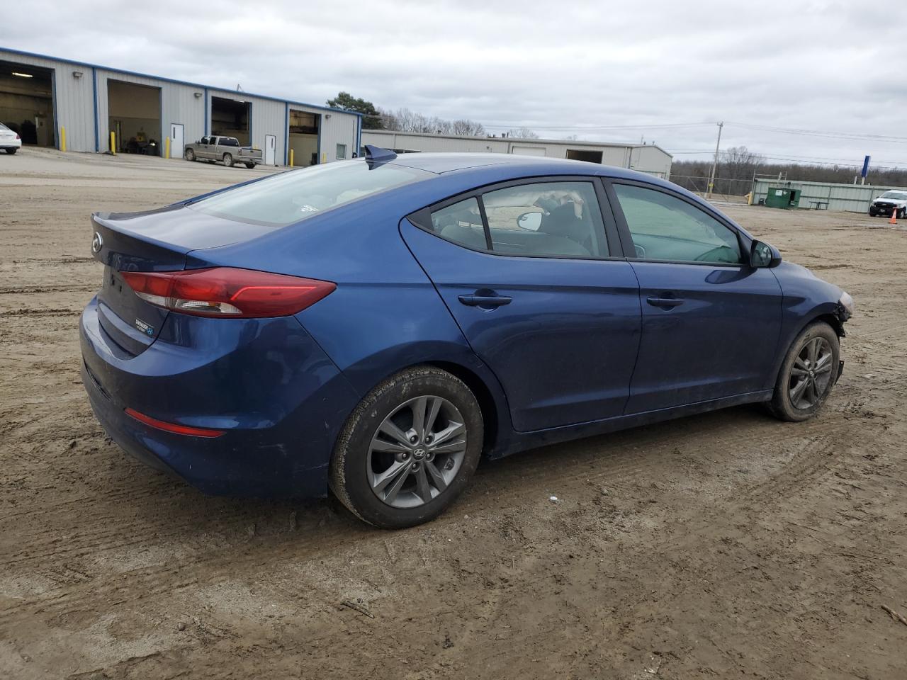 2017 HYUNDAI ELANTRA SE - Фото 3