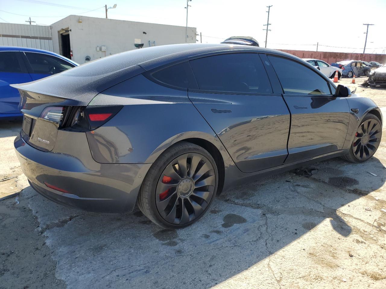 2022 TESLA MODEL 3 - Фото 3