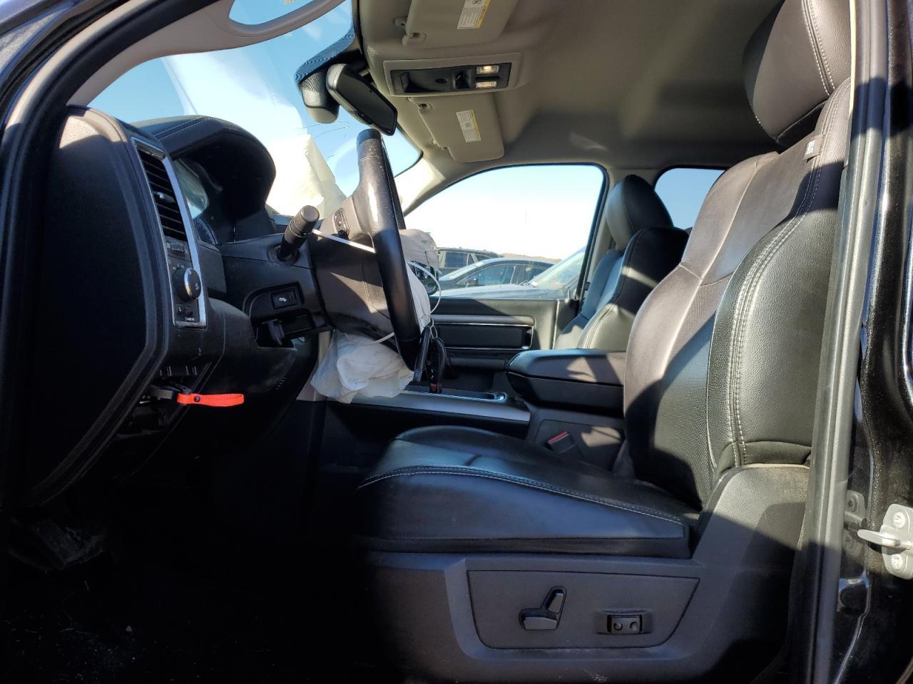 2015 RAM 1500 SPORT - Image 7