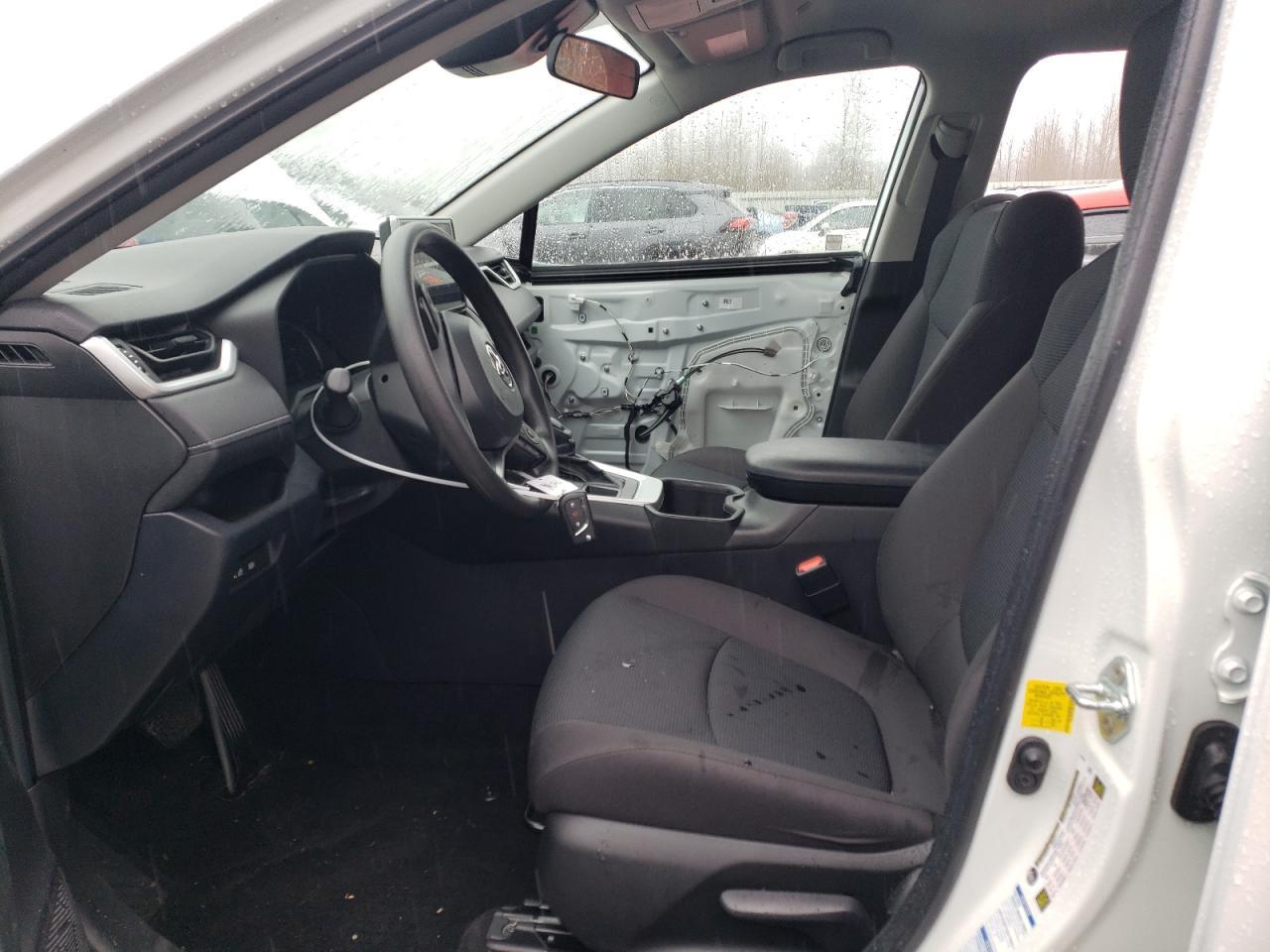 2023 TOYOTA RAV4 LE - Фото 7