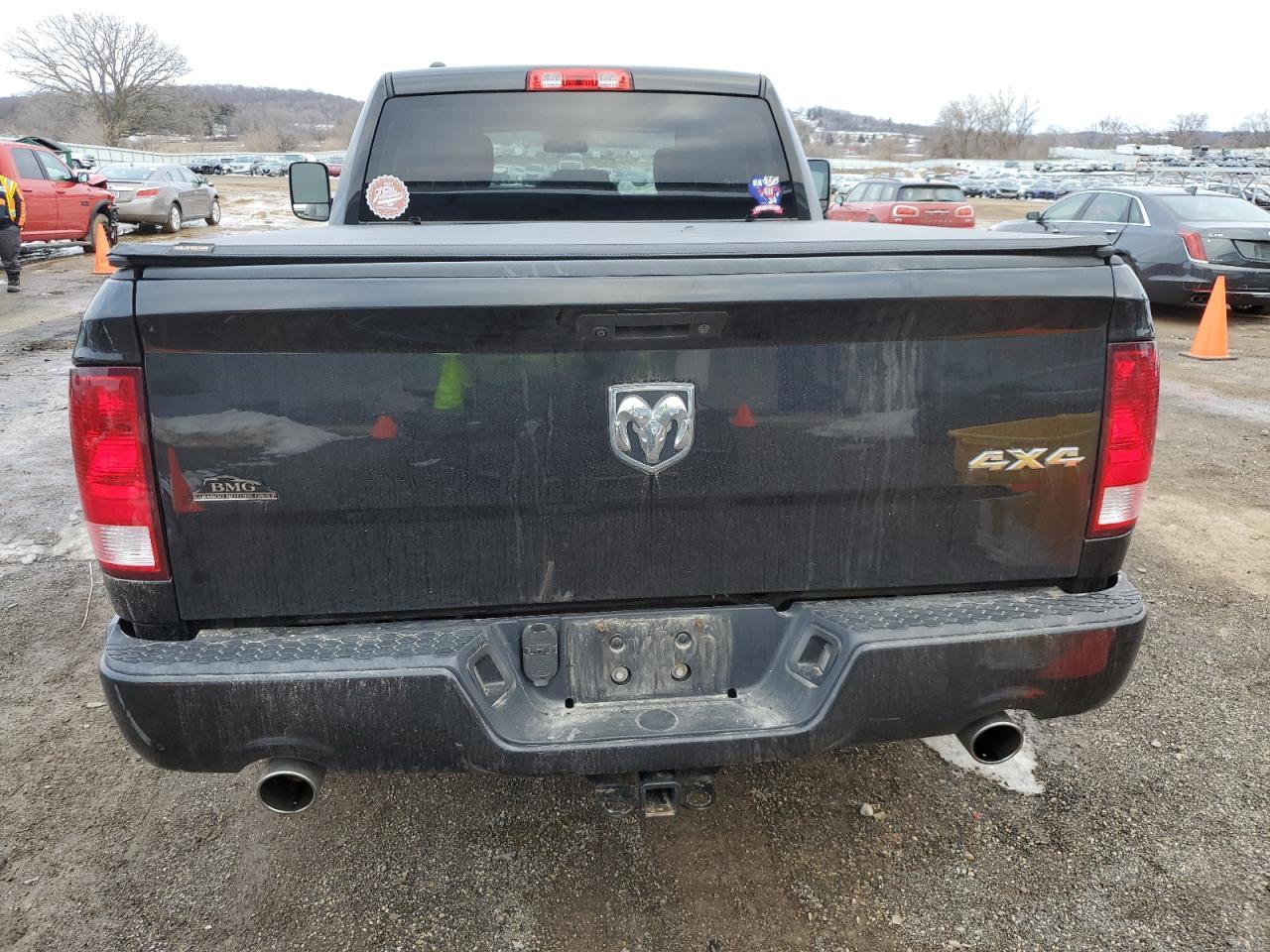 2017 RAM 1500 ST - Image 6