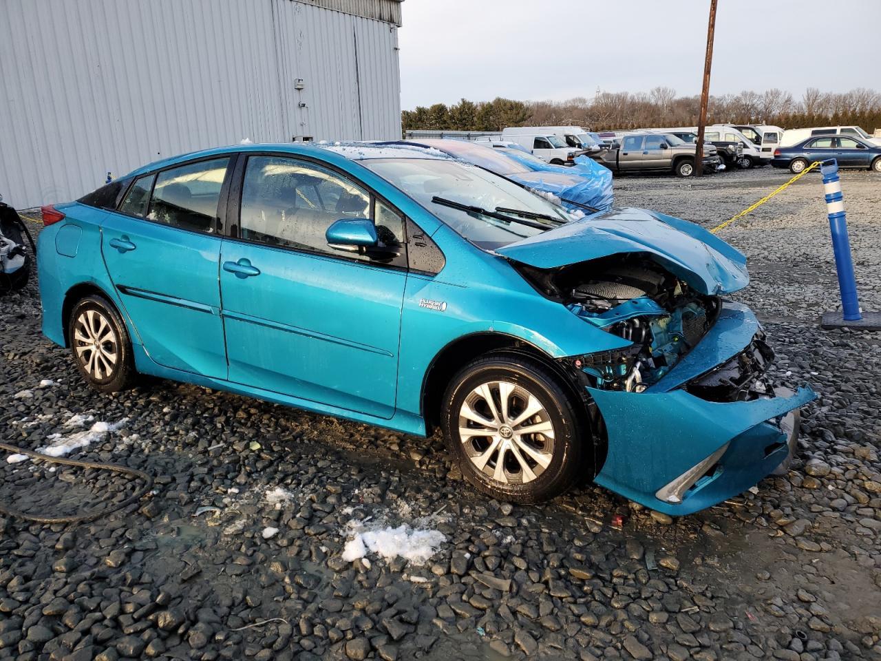 2022 TOYOTA PRIUS PRIM - Image 4