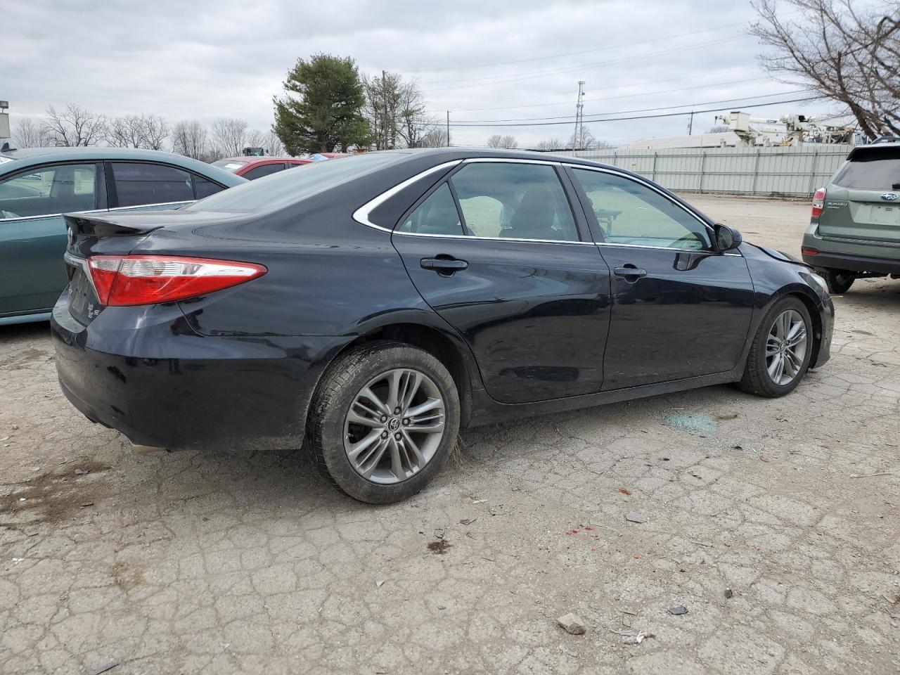 2015 TOYOTA CAMRY LE - Image 3