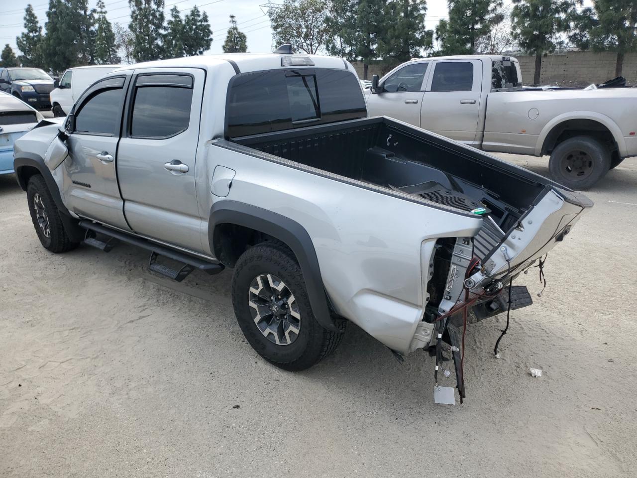 2023 TOYOTA TACOMA DOU - Фото 2