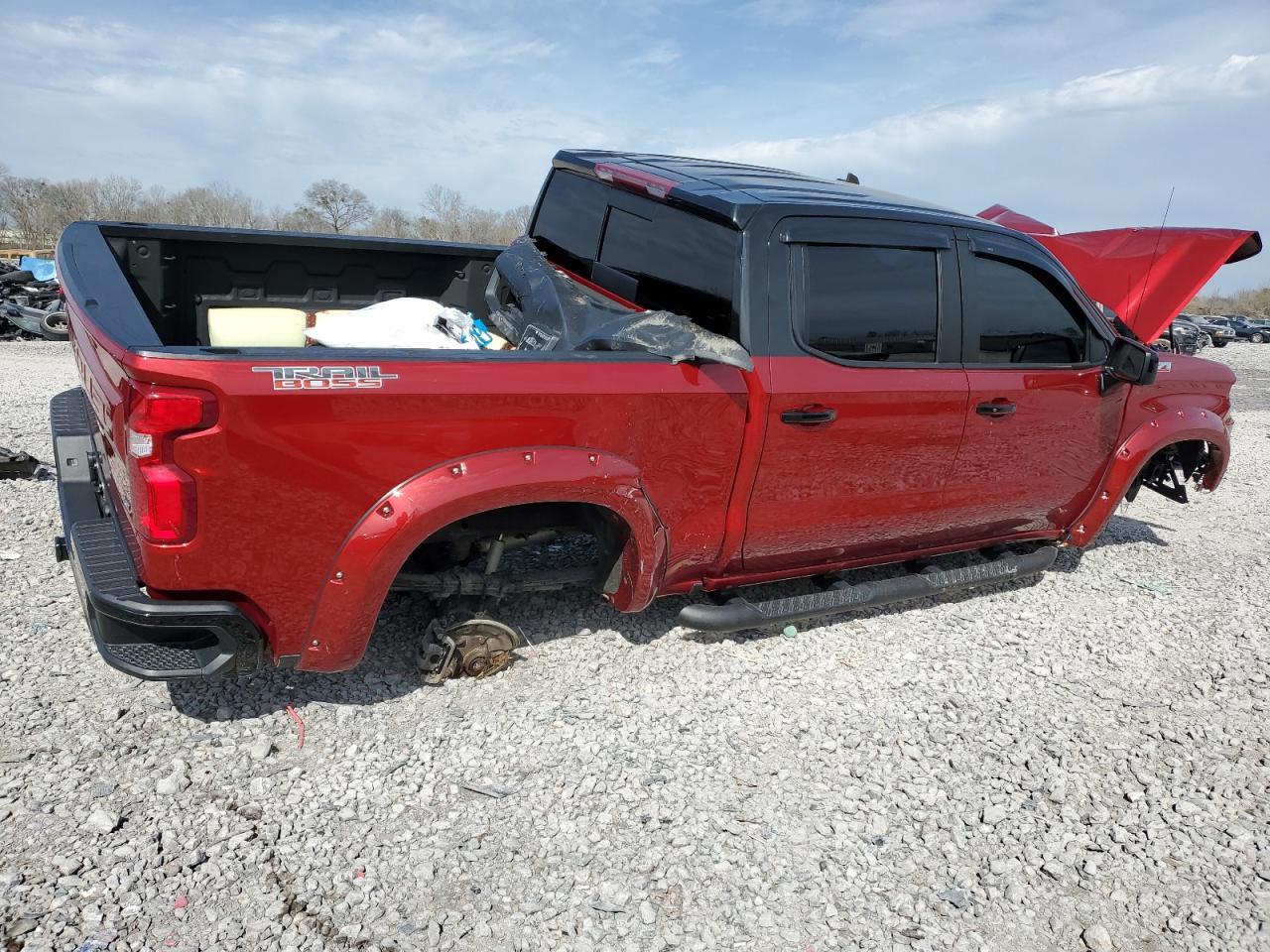 2021 CHEVROLET SILVERADO - Фото 3