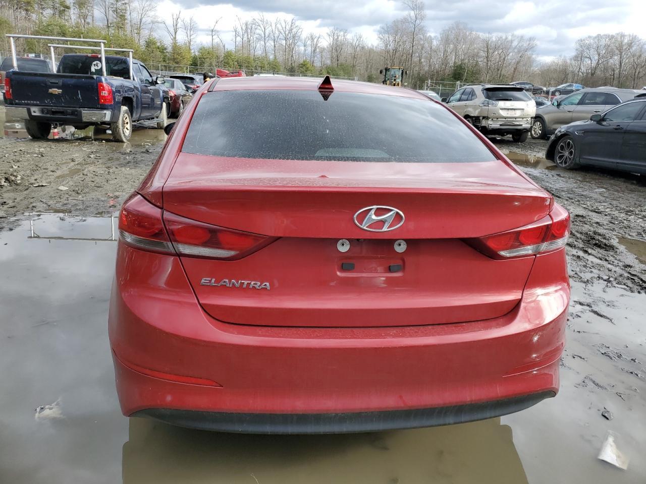 2018 HYUNDAI ELANTRA SE - Image 6