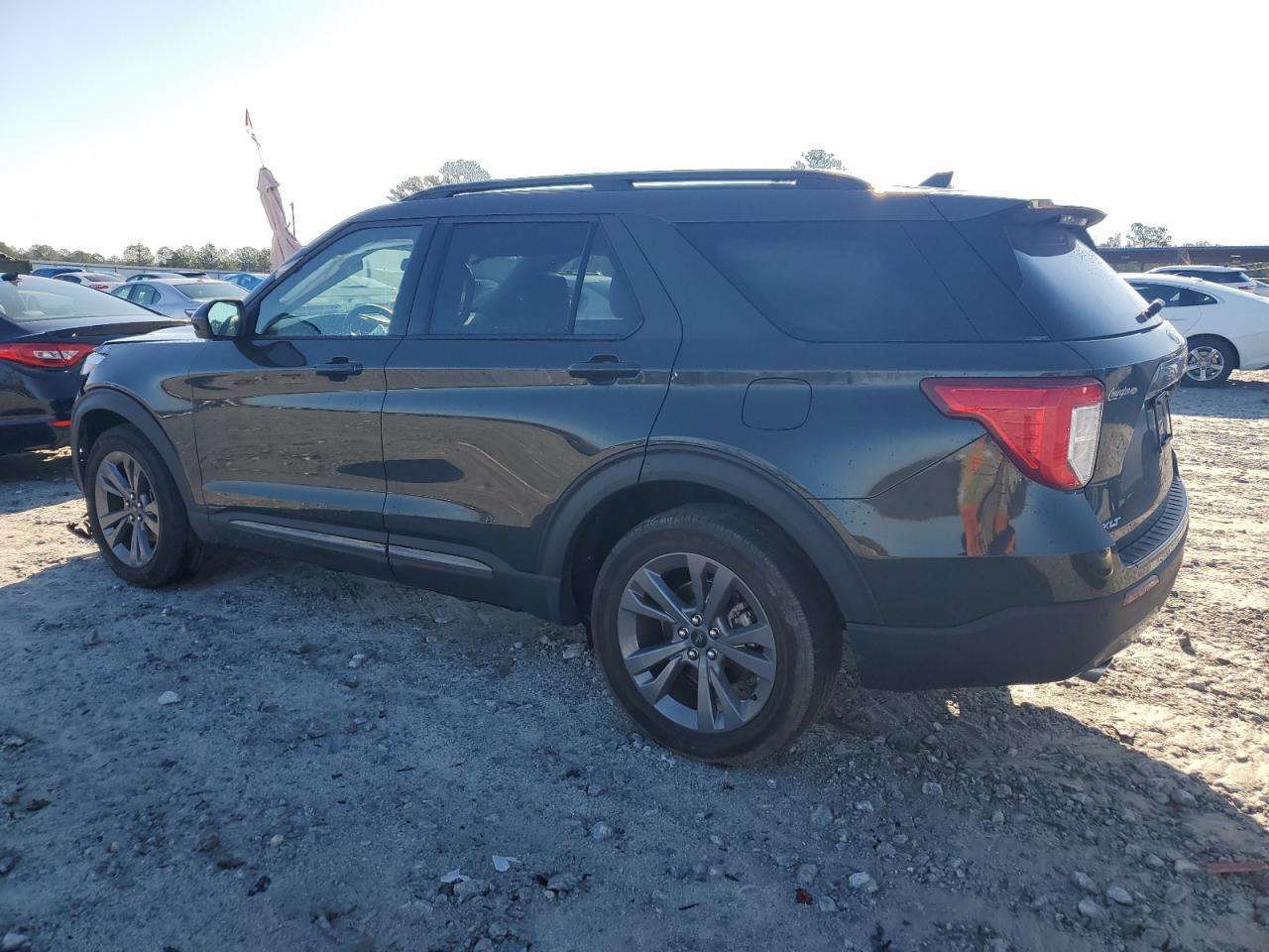 2022 FORD EXPLORER X - Фото 2