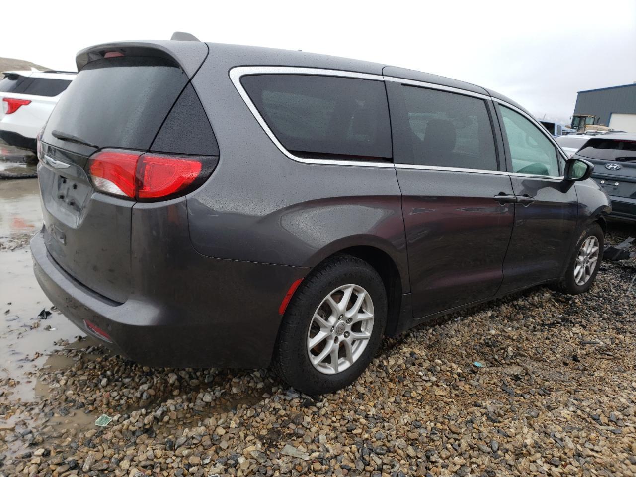 2017 CHRYSLER PACIFICA L - Image 3