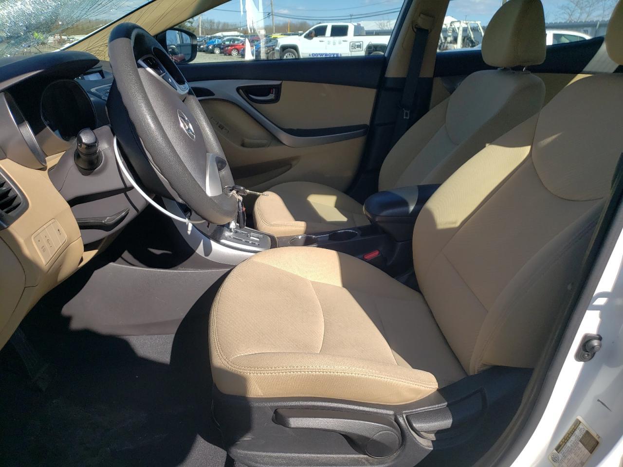 2013 HYUNDAI ELANTRA GL - Фото 7