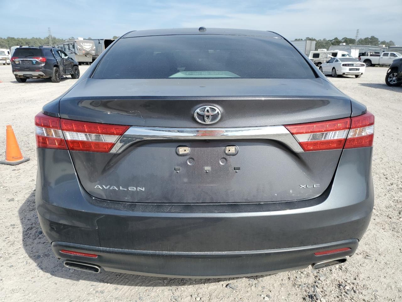 2015 TOYOTA AVALON XLE - Image 6