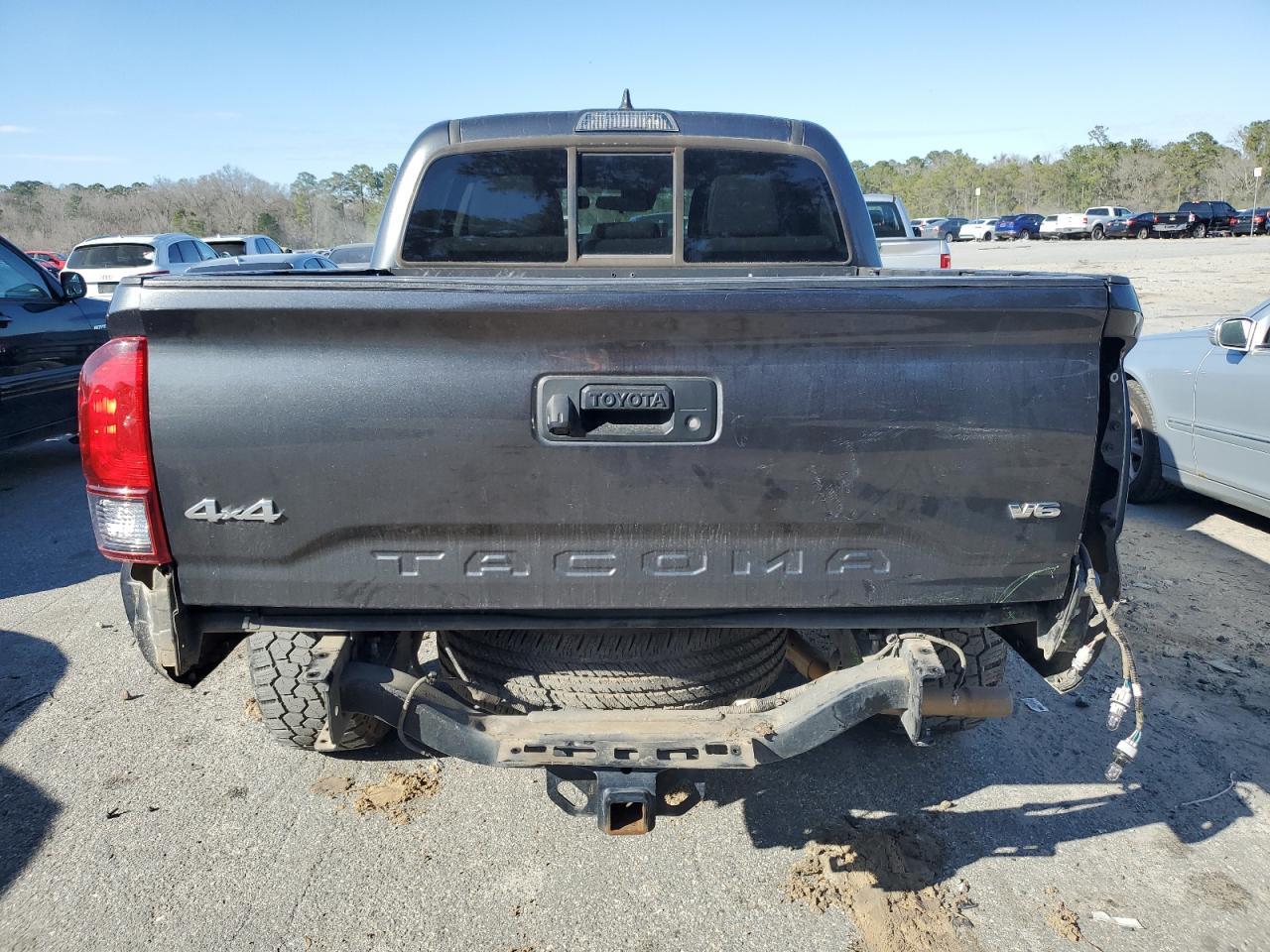 2019 TOYOTA TACOMA DOU - Фото 6