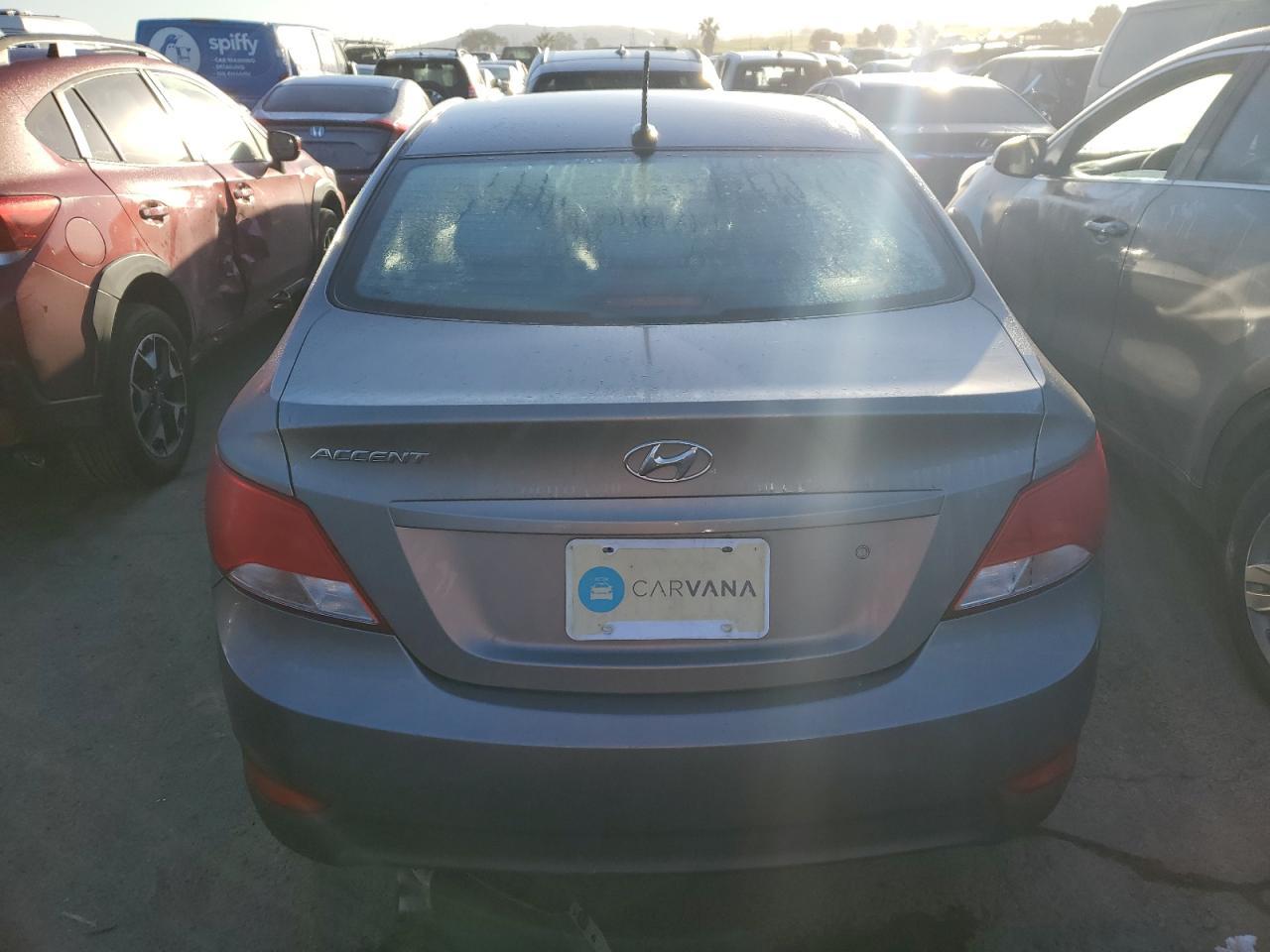 2017 HYUNDAI ACCENT SE - Фото 6