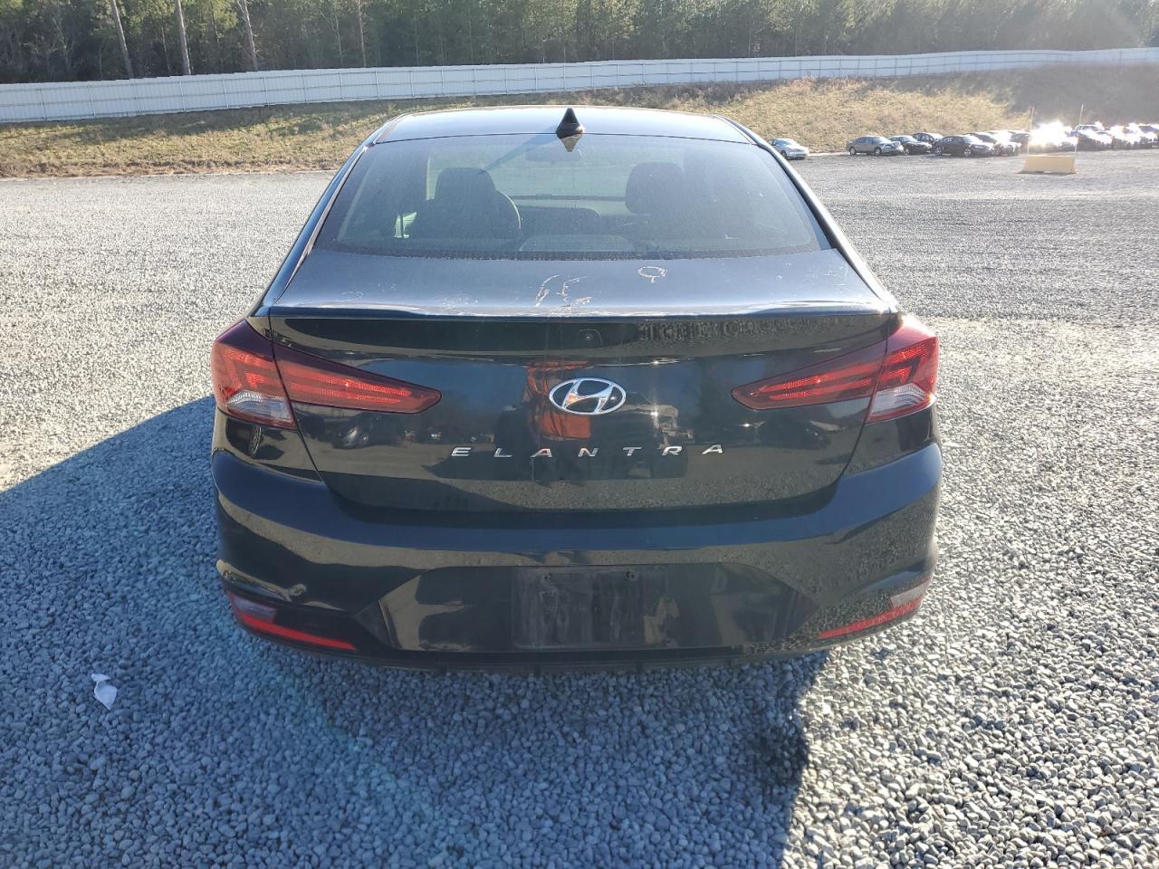 2019 HYUNDAI ELANTRA SE - Фото 6