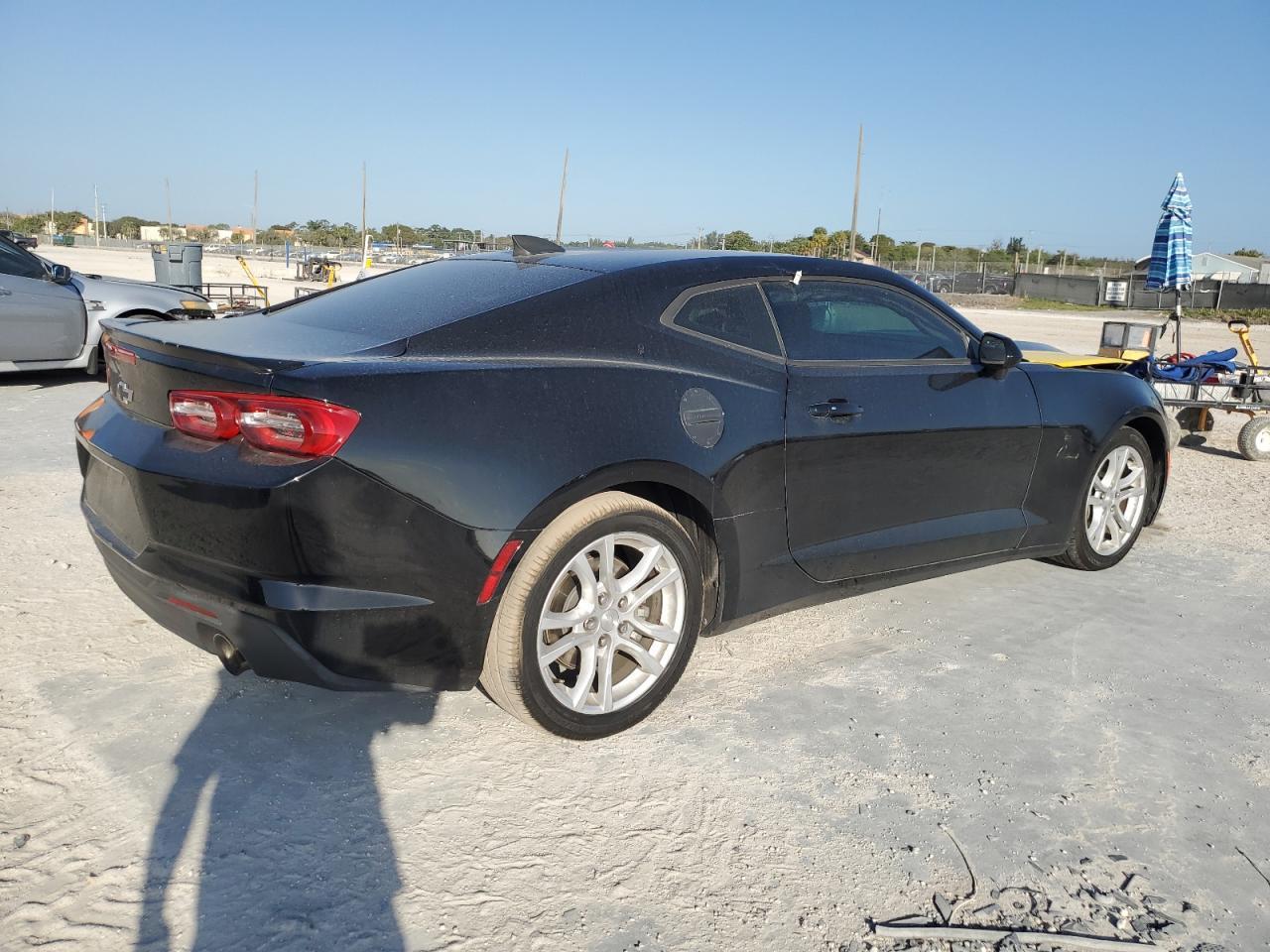 2019 CHEVROLET CAMARO LS - Фото 3