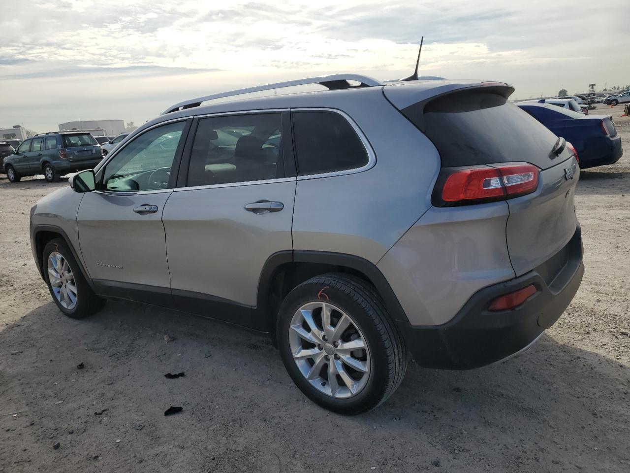 2017 JEEP CHEROKEE L - Image 2