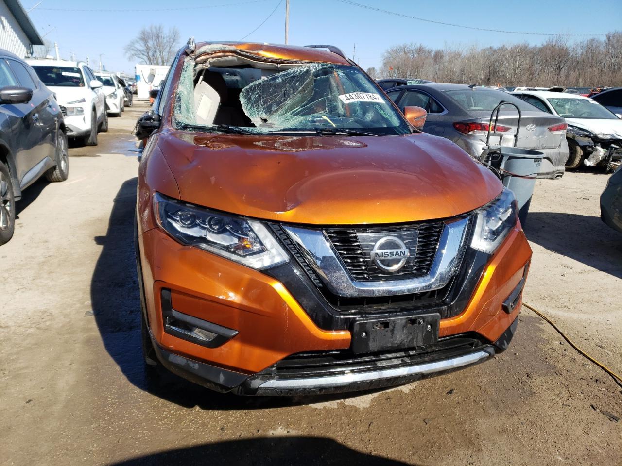 2017 NISSAN ROGUE S - Фото 5