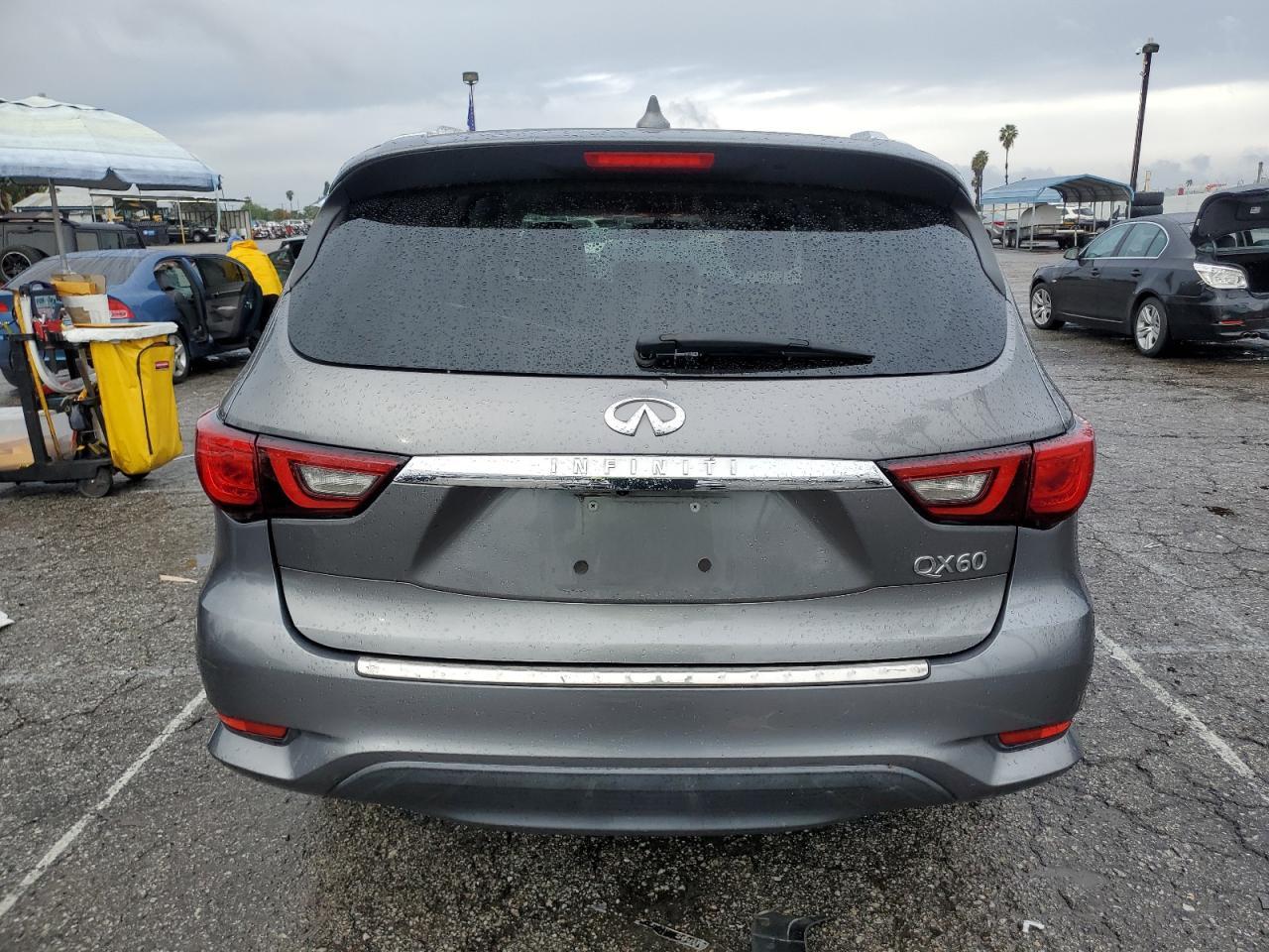 2019 INFINITI QX60 LUXE - Image 6