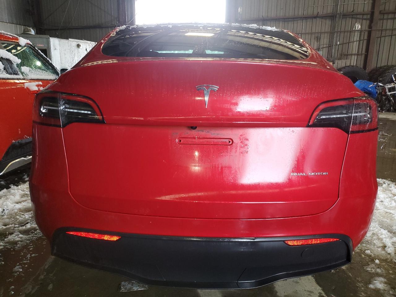 2023 TESLA MODEL Y - Фото 6