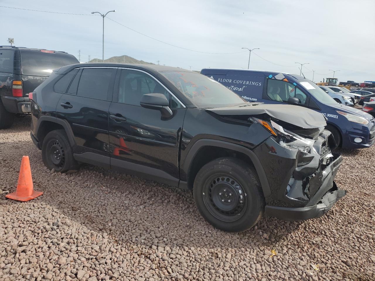 2023 TOYOTA RAV4 LE - Image 4
