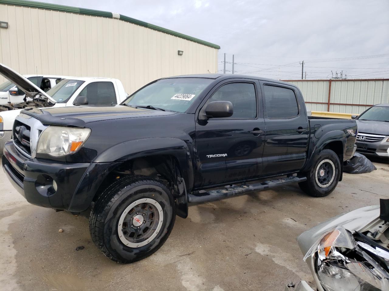 2011 TOYOTA TACOMA DOU